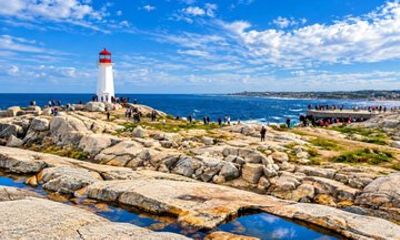 Scenic Peggy Cove Tour and Titanic Cementery