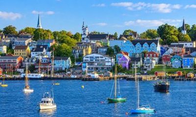 Lunenburg and Mahone Bay Heritage and Coastal Tour