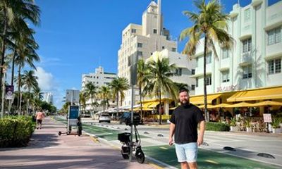 Private South Beach Art Deco Architecture Walking Tour