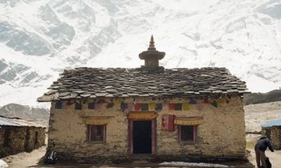Manaslu Circuit Trek