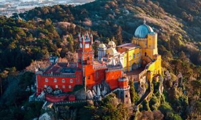 Pena Palace and Park Skip-The-Line Ticket with Audio Guide