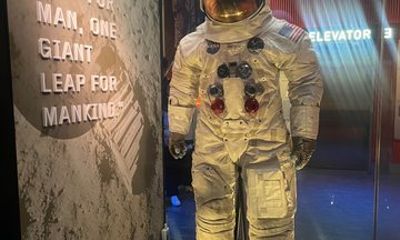 Smithsonian Highlights Tour Air and Space Entry Included Walking