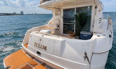48 Ft Private Yacht Rental in Miami Up to 13 Guest