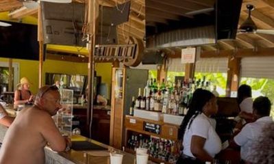 St Kitts Frigate Bay Beach and Bar Escape