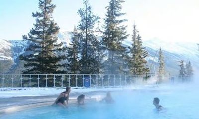 Private Banff Winter Day Tour with Hot Springs & Christmas Market