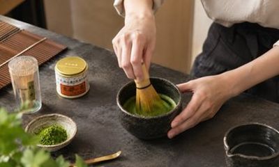 Osaka Casual Matcha Making Experience in Namba