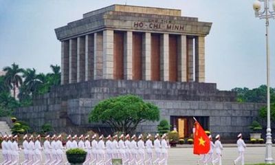 Hanoi Highlights Layover Tour from Noi Bai Airport