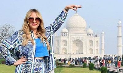Taj Mahal Day Tour from Delhi by Superfast Train