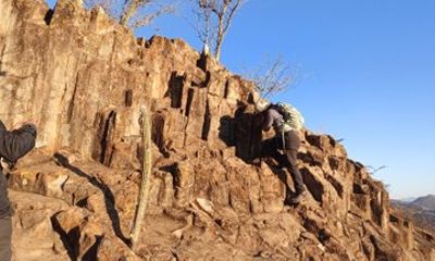 Basaltic Prisms: A journey to the volcanic origin of the desert