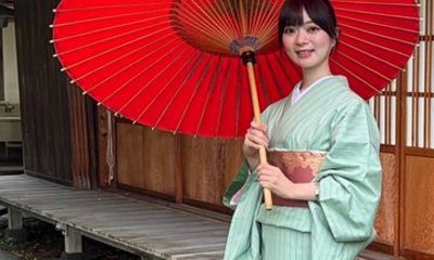 Half Day Yuki Silk Kimono Experience Wear Weave and Walk