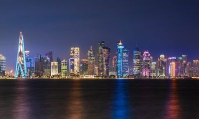 Doha by Night Skyline and Waterfront Private Tour