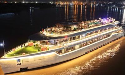 Saigon Cultural Experience: Water Puppet Show and Dinner Cruise