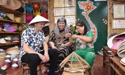 Hanoi Incense and Conical Hat Making Experience