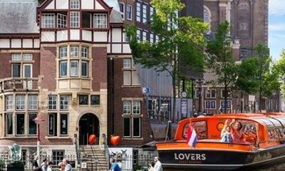 Amsterdam Moco Museum and 1 Hour Canal Cruise
