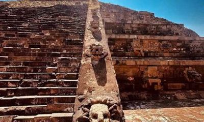 Pyramids of Teotihuacan No traps small groups.