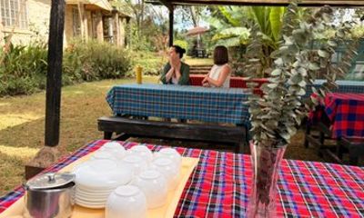 Nairobi Area Sensory Garden Private Vehicle Tour