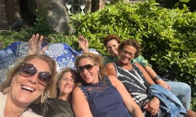 Delft: a guided group activity