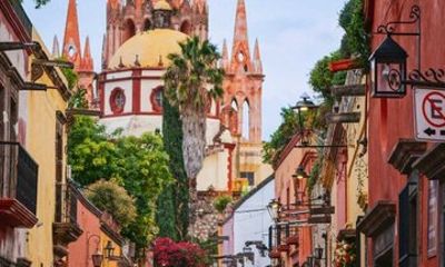 Tour Independence Route and San Miguel de Allende and Dolores Hidalgo