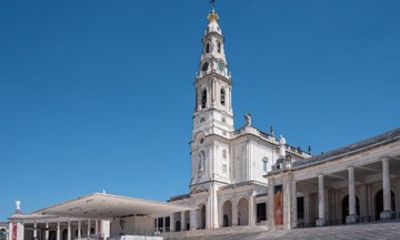 Private Full Day Tour Fatima, Batalha, Nazaré and Óbidos