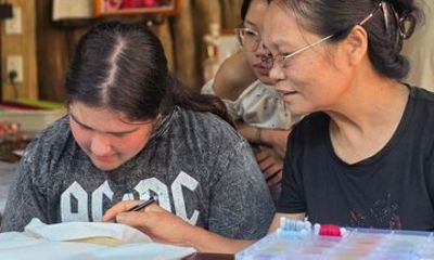 Tam Coc Embroidery Workshop with a 4th Generation Family