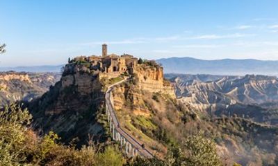 From Rome Private Civita di Bagnoregio and Wine Tour with Lunch
