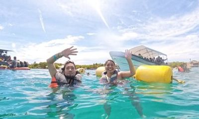 Islands of Rosario and Baru Oceanarium and encounter with raccoons