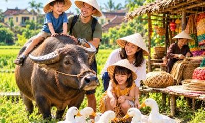 Hoi An Kids & Family Tour: Crafts, Buffalo Riding & Duck Feeding