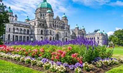Private Shore Tour: Luxury 2-Hour Victoria City Highlights