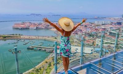 Panama in 3 Days - The City, the Canal, and the Caribbean Beach