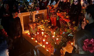 Live the Day of the Dead in the tomb of our friend 3 cemeteries