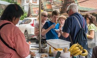 Explore Historic Bangrak Food Tasting and Culture Tour