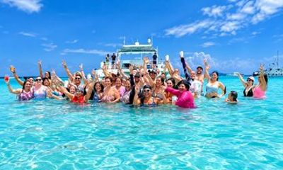 Isla Saona From Punta Cana Natural Pool Beach and Catamaran