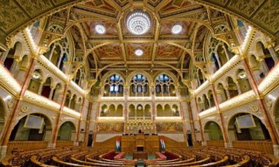 Budapest Parliament Visit with Audio Guide
