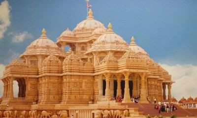 Akshardham Temple Musical Fountain and Light Show