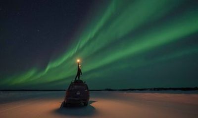 Small Group Northern Lights Aurora Tour in Yellowknife