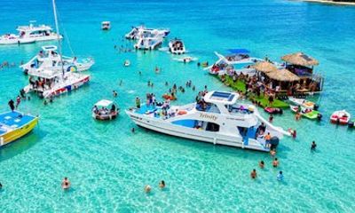 Punta Cana Hip Hop Party Boat and Open Bar