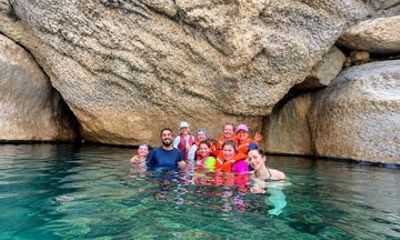 Shared Full-Day Wadi Shab Adventure with Bimmah Sinkhole & Beach