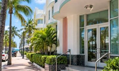 Podcast Tour Miami Beach Decoding Deco