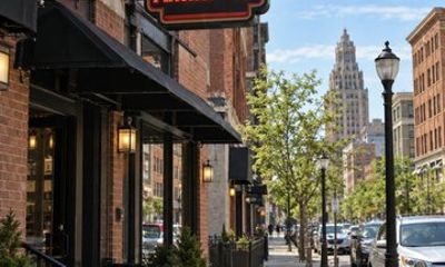 Podcast Tour Buffalo: Flats, Drums, and Civic Fire