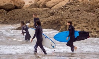 Small Group Surf Lesson in Anza with Professional Coaches