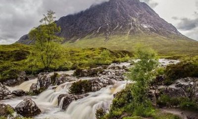 Glasgow: Private Glencoe & Highlands Day Trip by Mercedes