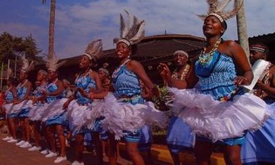 Full Day Nairobi Tour Giraffe Centre and Bomas of Kenya