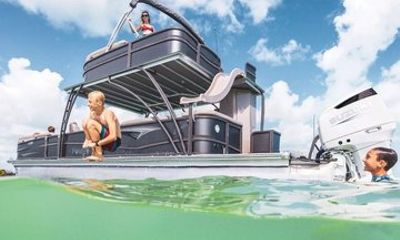 Captain, Slide, Bathroom, Tunes, TV, A Double Decker Boat Party