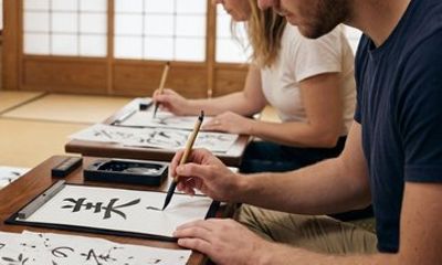 Japanese Calligraphy and Ink Painting Experience