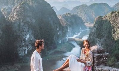 Private Ninh Binh Day Trip from Hanoi: Hoa Lu, Tam Coc & Mua Cave
