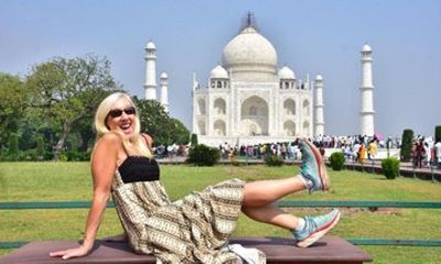 Taj Mahal Day Tour from Delhi by Train with Guide & 5-Star Lunch