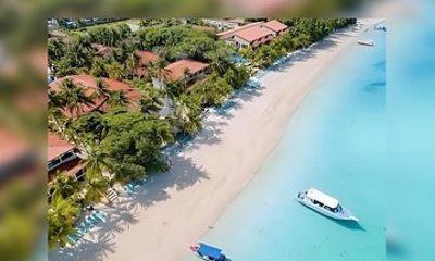 Roatan West Bay Beach Day Pass Plus Wildlife Experience