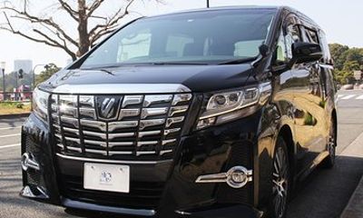 Private Nagoya Airport (NGO) Transfers for Takayama / Shirakawago (7 Seater)