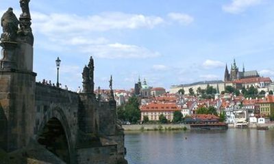 Best of Prague - City walking tour with Czech cuisine Lunch from Děčín