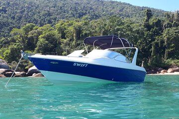 Private Speedboat Tour in Ubatuba along paradisiacal beaches